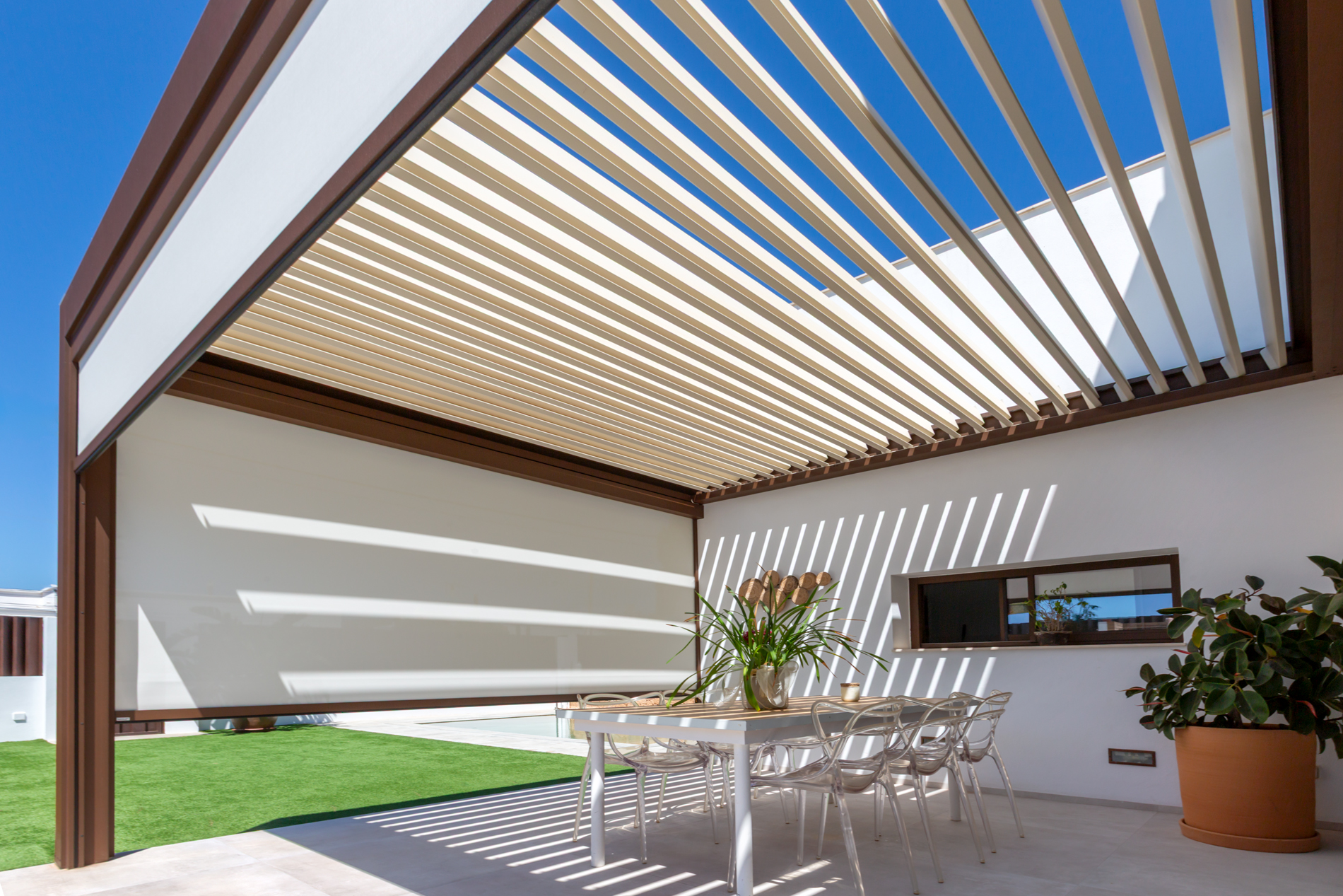 pergola_wind_screen_chalet_sant_jordi_r_t7a1296